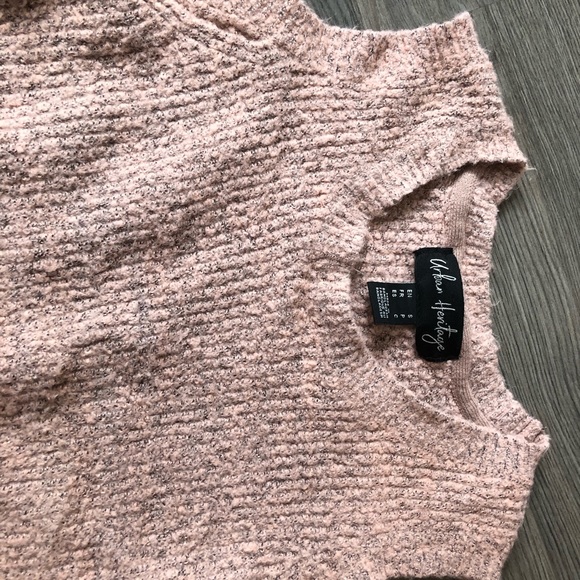 55. Urban Heritage Sweater - Picture 8 of 9